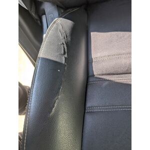 レザーシートリペア
