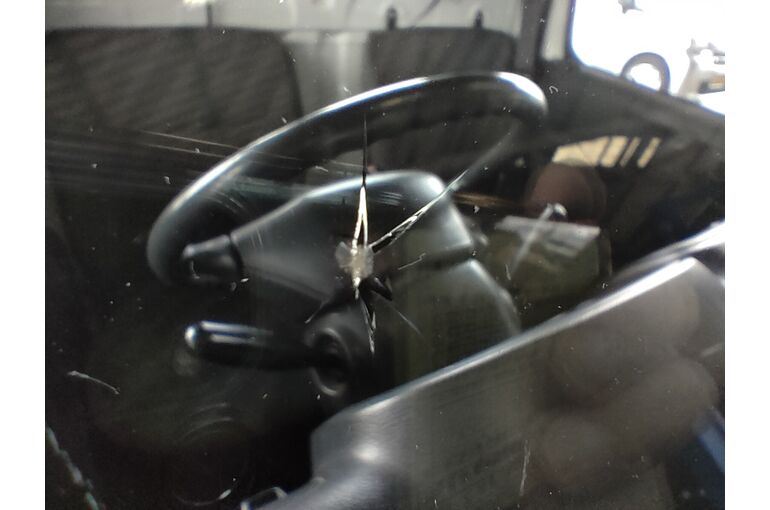 フロントガラス